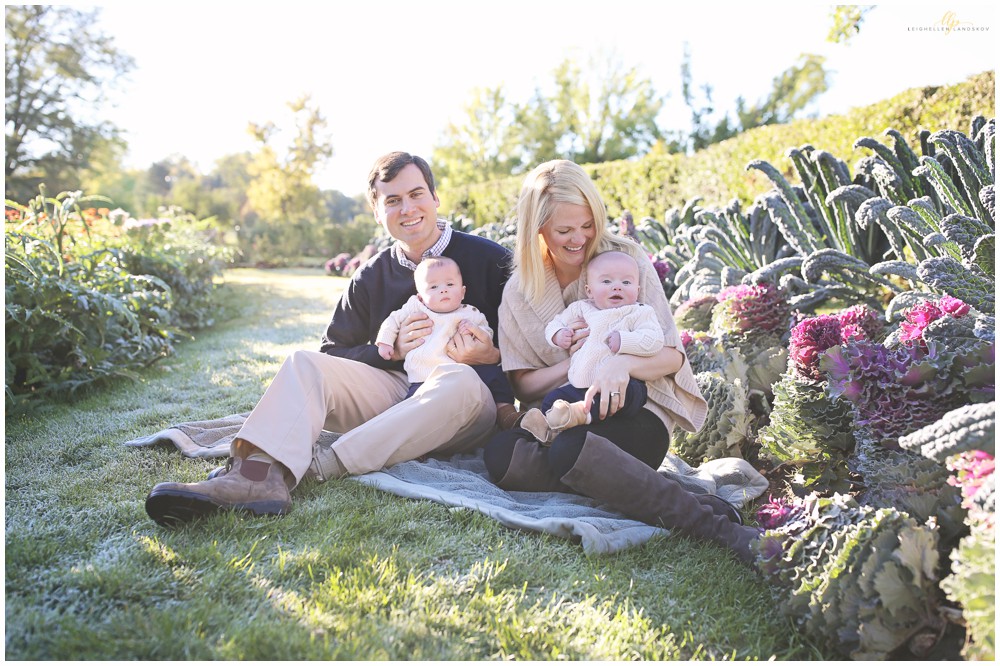 leighellen landskov photography outdoor denver family lifestyle session newborn babies twins